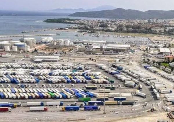 Una hora menos de espera de los camiones en los puertos podría ahorrar más de 400 millones al año