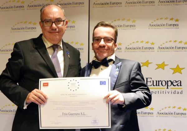 La empresa Almeriense Frío Guerrero S.L., recibe la ¨Medalla de Oro¨al Mérito en el Trabajo otorgada por la Asociación Europea de Economía y Competitividad.